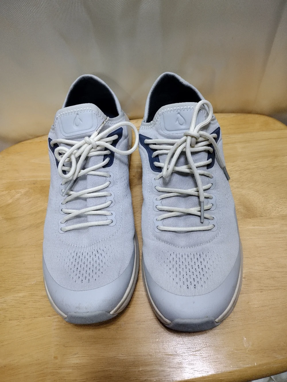 OluKai Kaholo men's Size 11.5 Sneakers Athletic Trainer Shoes Off White Outdoor